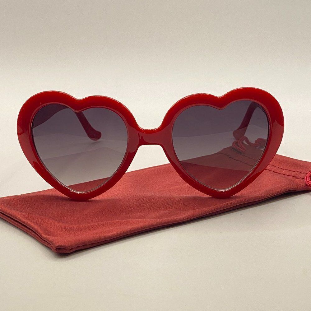 0955 Debbie Oversized Heart Shaped  Sunglasses  Red Frames Grey Lenses UV …